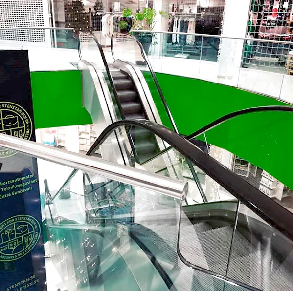 Fönsterputs på galleria